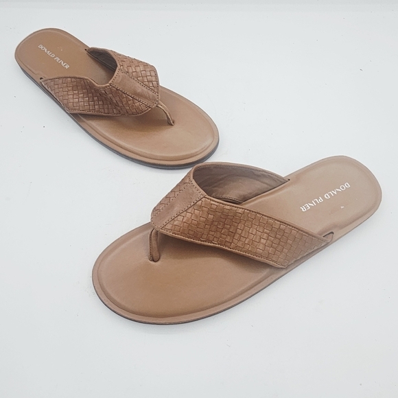 Donald J Pliner Palmer Calf Leather Flip-Flops Saddle/Cognac Size 12M NWOT main image 7
